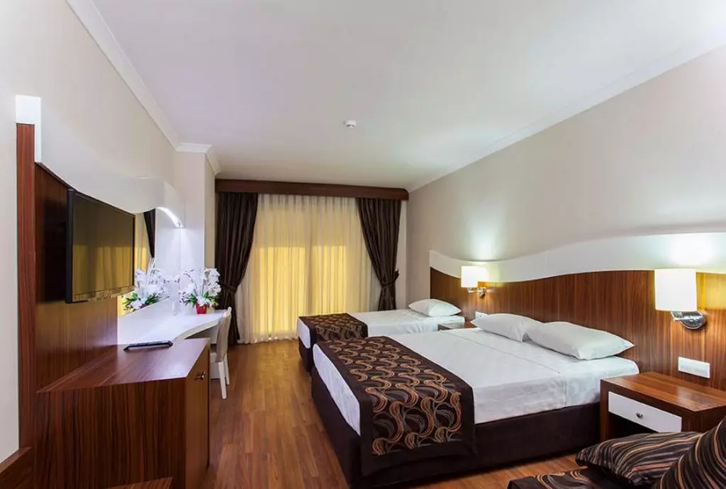 hotel throne nilbahir resort alanya_shabavizparvaz_06.jpg